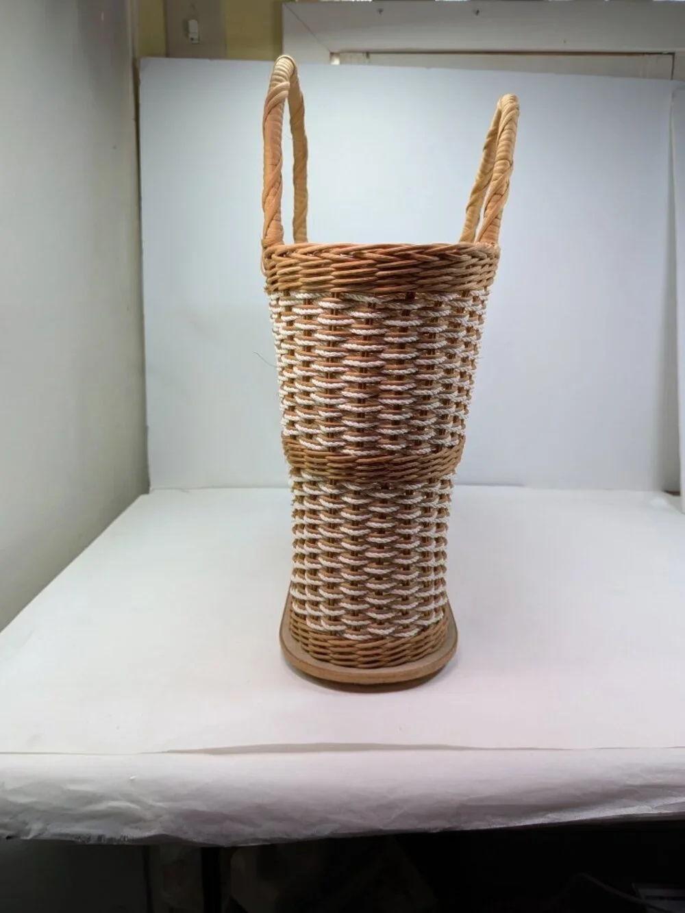Vintage Woven Wicker Market Tote Basket White Rope Accent Wood Base Handles